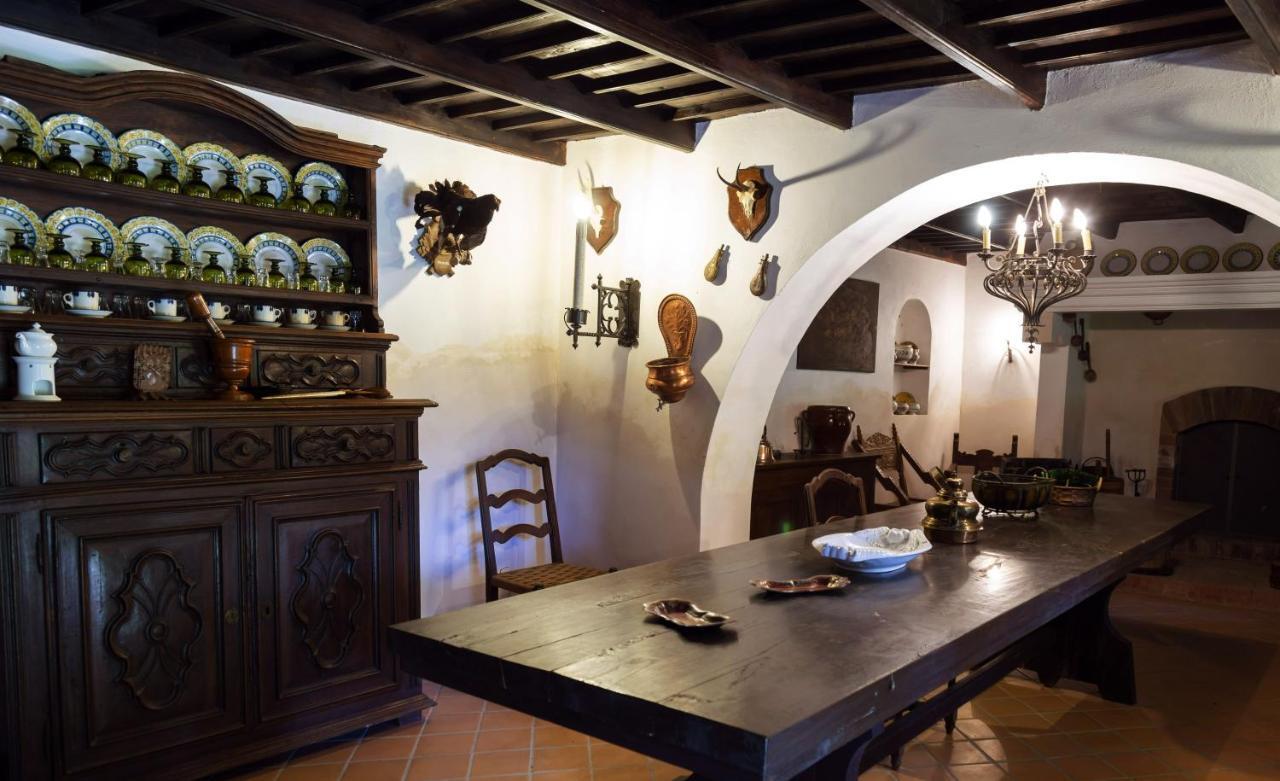 Palazzo Sismonda Bed and Breakfast Corneliano d'Alba Eksteriør billede